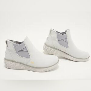 Women's White Slip-On Athletic Ankle Boots with Elastic Straps